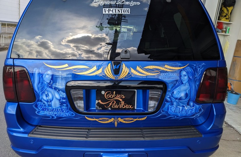大切な車にカスタムペイントを描画 | 大阪の板金塗装ならペイントもできるCookie's Paintbox