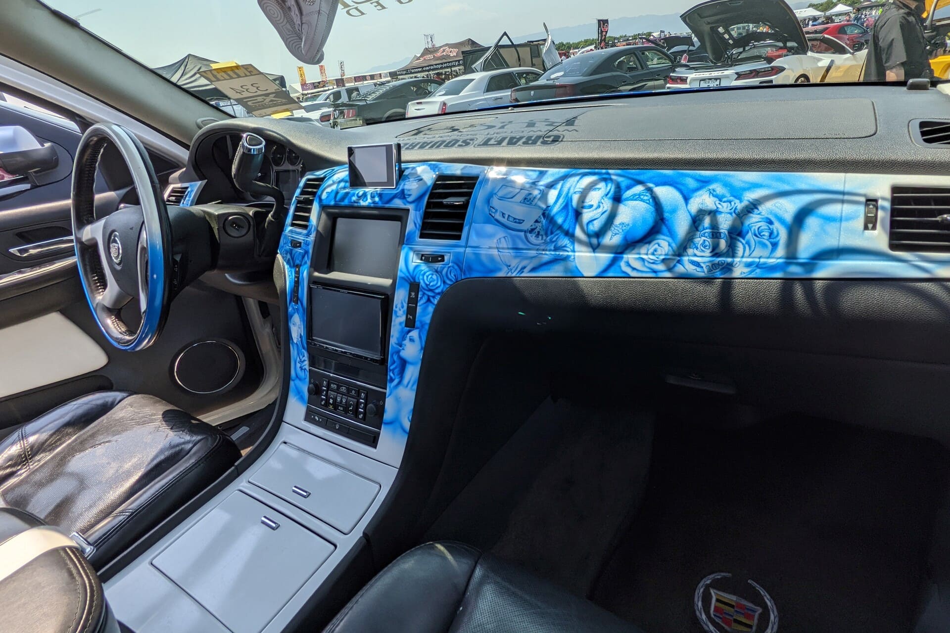 ミューラルカスタムペイントを車に施工 | 大阪の板金塗装ならペイント